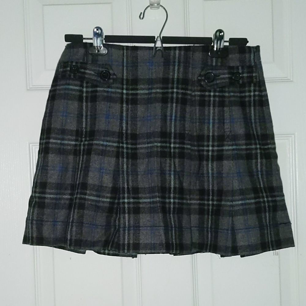 Gap  plaid pleated wool skirt Sz 4 NWOT
